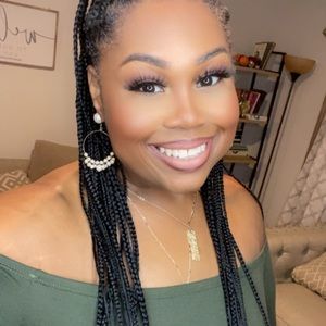 Meet your Posher, D'anne